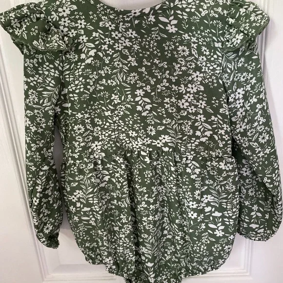 Romper - Picture 8 of 9